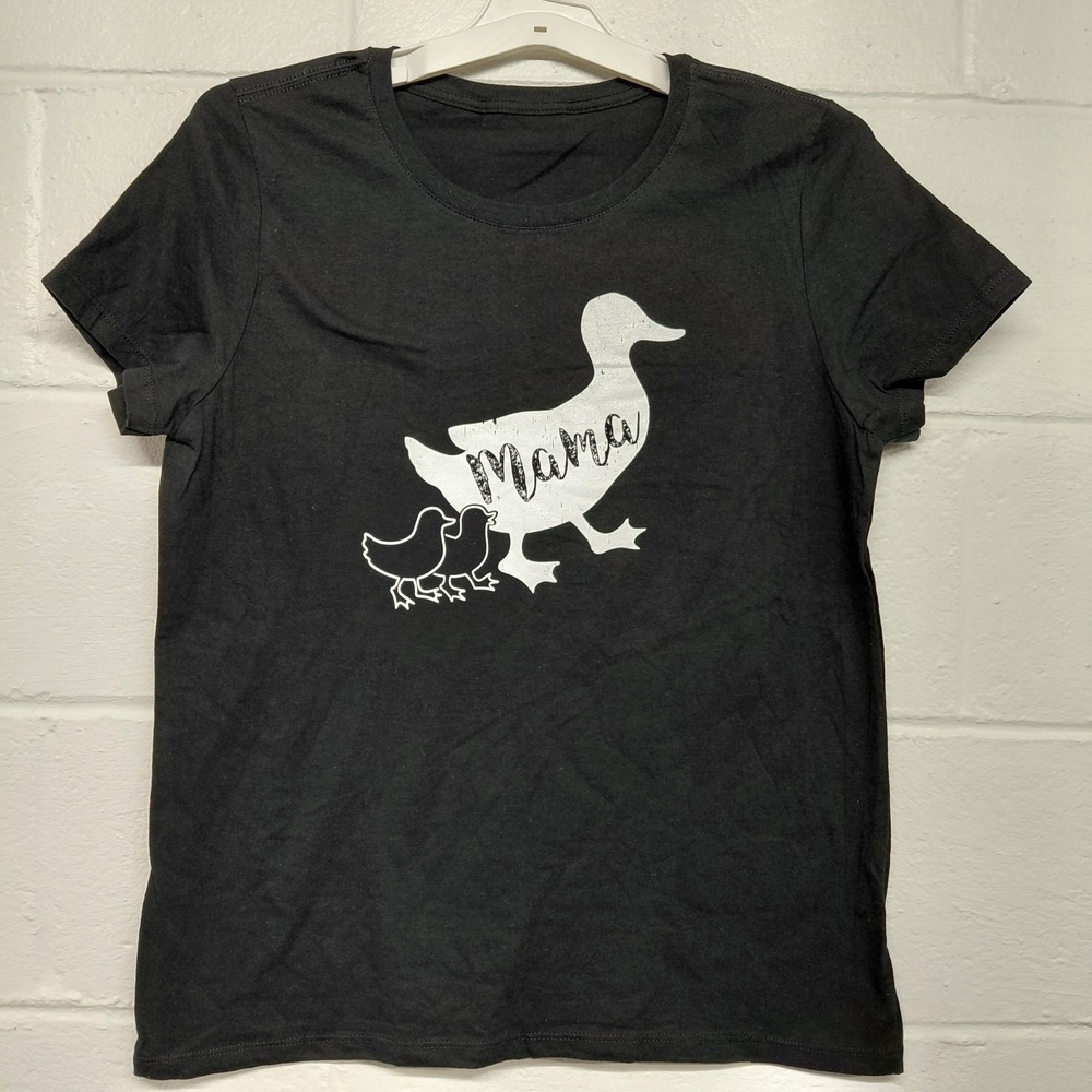 Mama Duck Black T Shirt Womens MEDIUM Cute Ducky Mom Gift Round Neck Tee